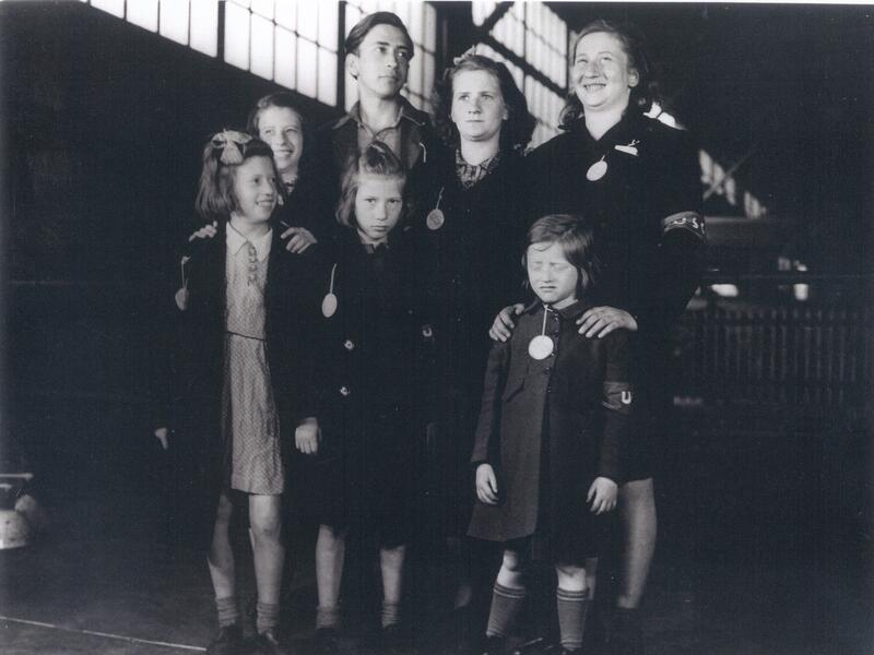 Weber Siblings 1946 - UnBroken still