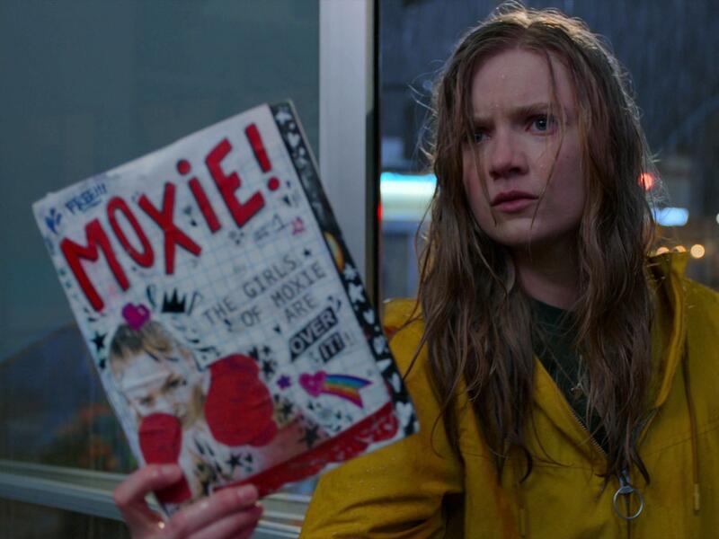 Hadley Robinson as Vivian in "Moxie"