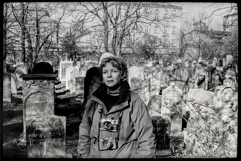 Jill Freedman in Jewish Cemetery