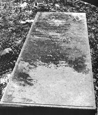 Tombstone of Hannah de Leon