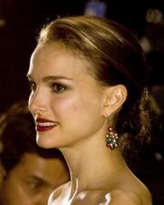 Natalie Portman smiling at the TIFF 2009 premiere of Love and Other Impossible Pursuits directed by Don Roos