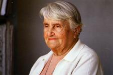 Portrait of Sionah Tagger