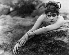 Theda Bara, 1915