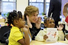 Randi Weingarten with Students Randi Weingarten with Students