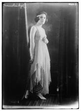 Vivienne Segal circa 1915 Vivienne Segal circa 1915