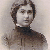 Anna Margolin, 1903