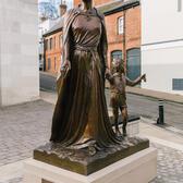Licoricia of Winchester Statue