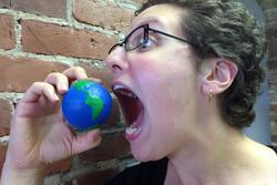 Be Hungry, Etta Eats the World