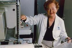 Gertrude Elion, 1972