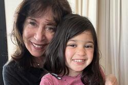 Frani Chung's mother and daughter