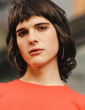 Hari Nef