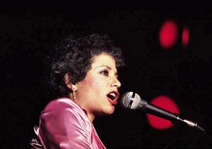 Janis Ian performing in 1981