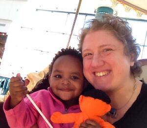 Tziona Szajman with her daughter Eliyana