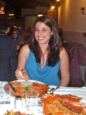 Tara Metal Eating Pizza