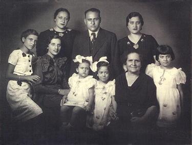 Bouena Sarfatty Garfinkle's Family, 1937 Bouena Sarfatty Garfinkle's Family, 1937