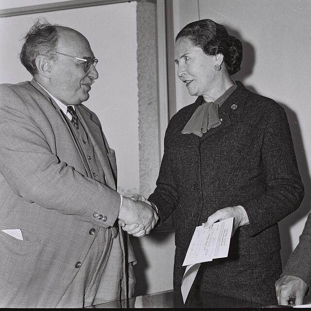 Hanna Rovina shaking hands with Zalman Shazar