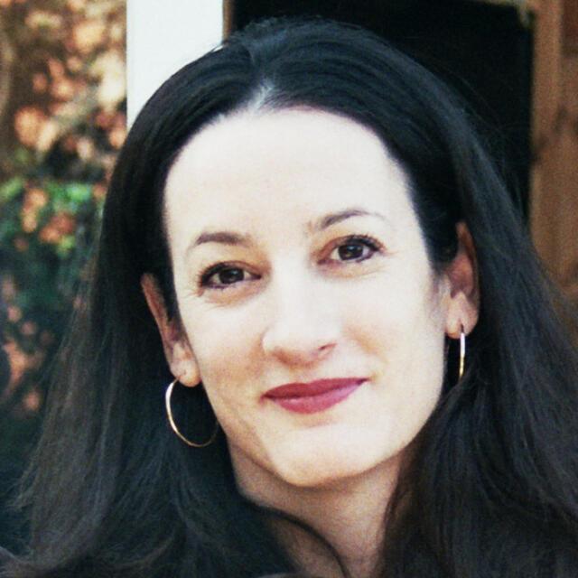 Headshot of Rabbi Talia Avnon-Benveniste