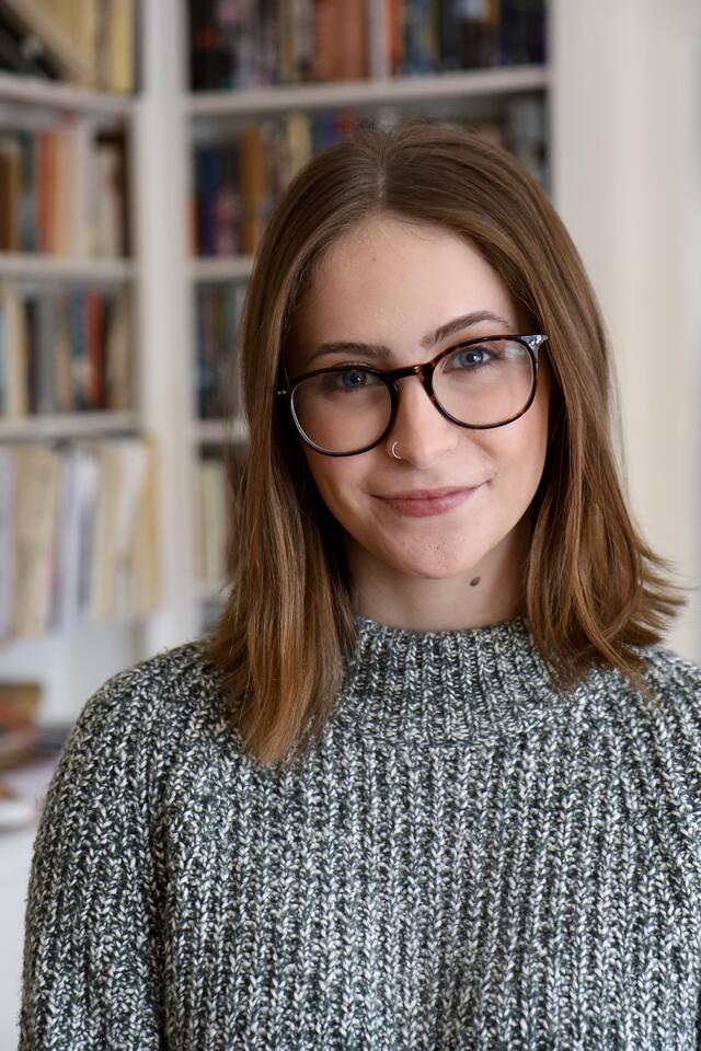 Headshot of Mia Sherin