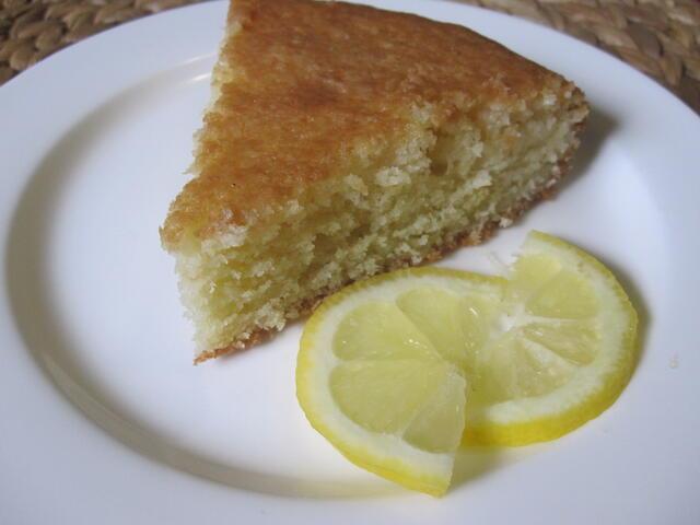 Lemon Lavender Yogurt Cake