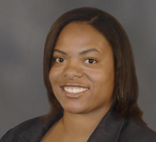 Shoshana McKinney Cropped